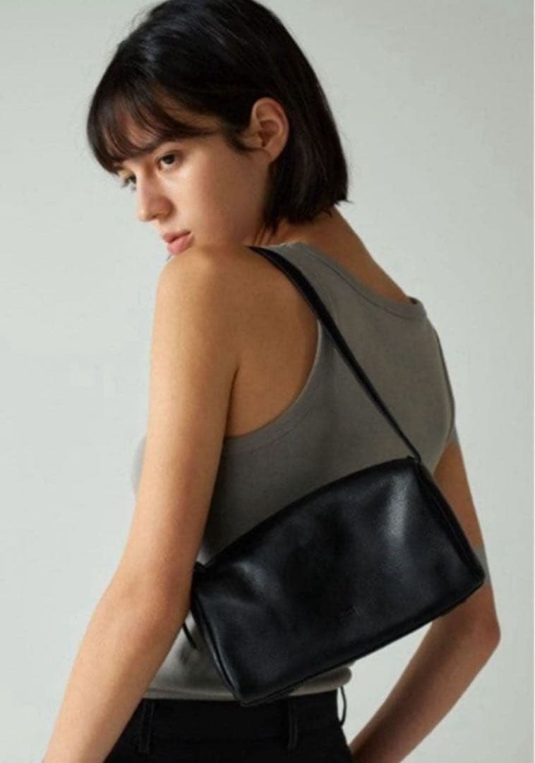 韓国⭐︎FACADE PATTERNファサードパターン　リアルレザー　ハンドバッグ FACADE PATTERN(ファサードパターン) トートバッグ(レディース