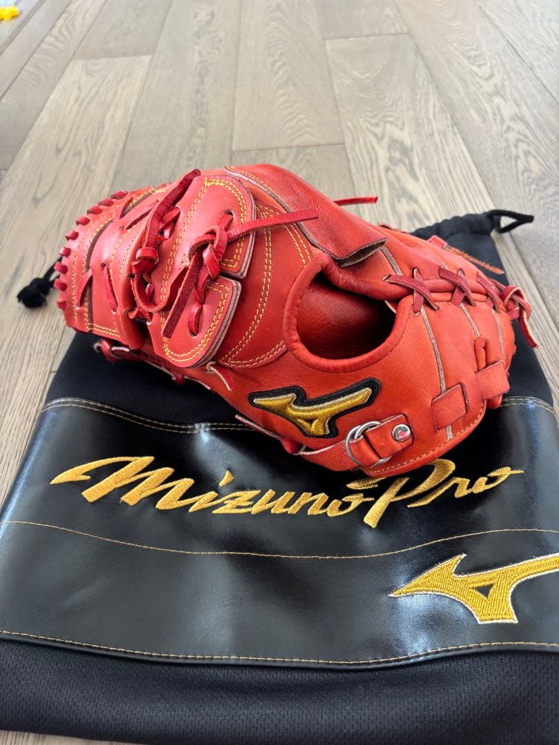 Mizuno Pro 左投げ軟式グローブ 赤 収納袋付き 楽天市場】ミズノプロ 硬式グローブ 投手用グラブ ブリック 高校野球