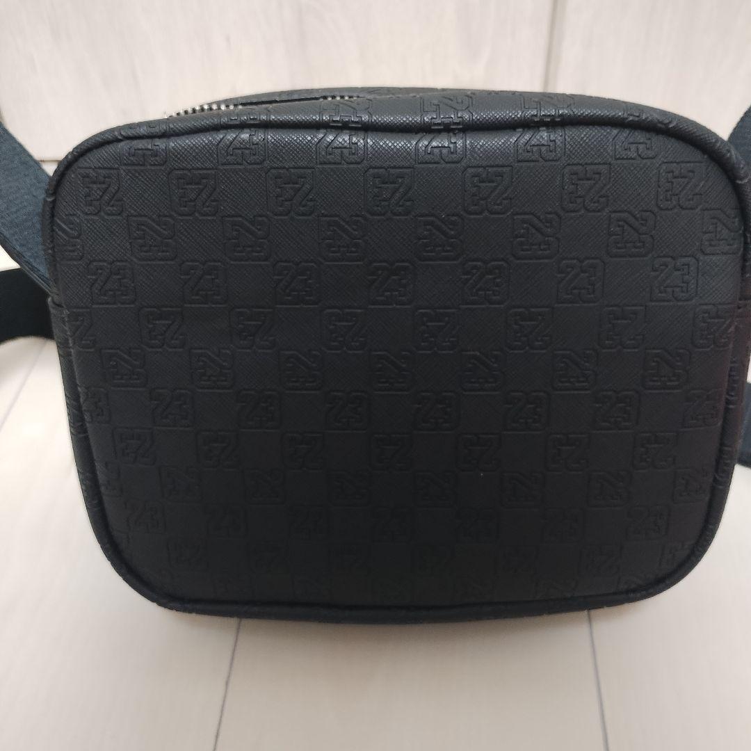 ジョーダンJORDANモノグラム ミニ メッセンジャーバッグ (3.6L)