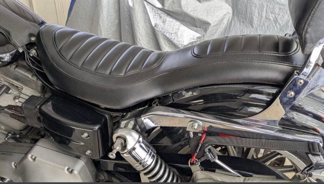 ハーレー イージーライダース コブラシート タックロール入り 廃盤 ダイナ ハーレー イージーライダース コブラシート タックロール入り 廃盤