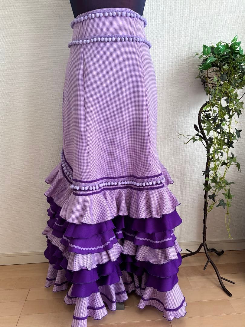 お値下げ♥　フラメンコ　ファルダ 　紫 　後ろ上がりボランテ　ゆとりサイズ