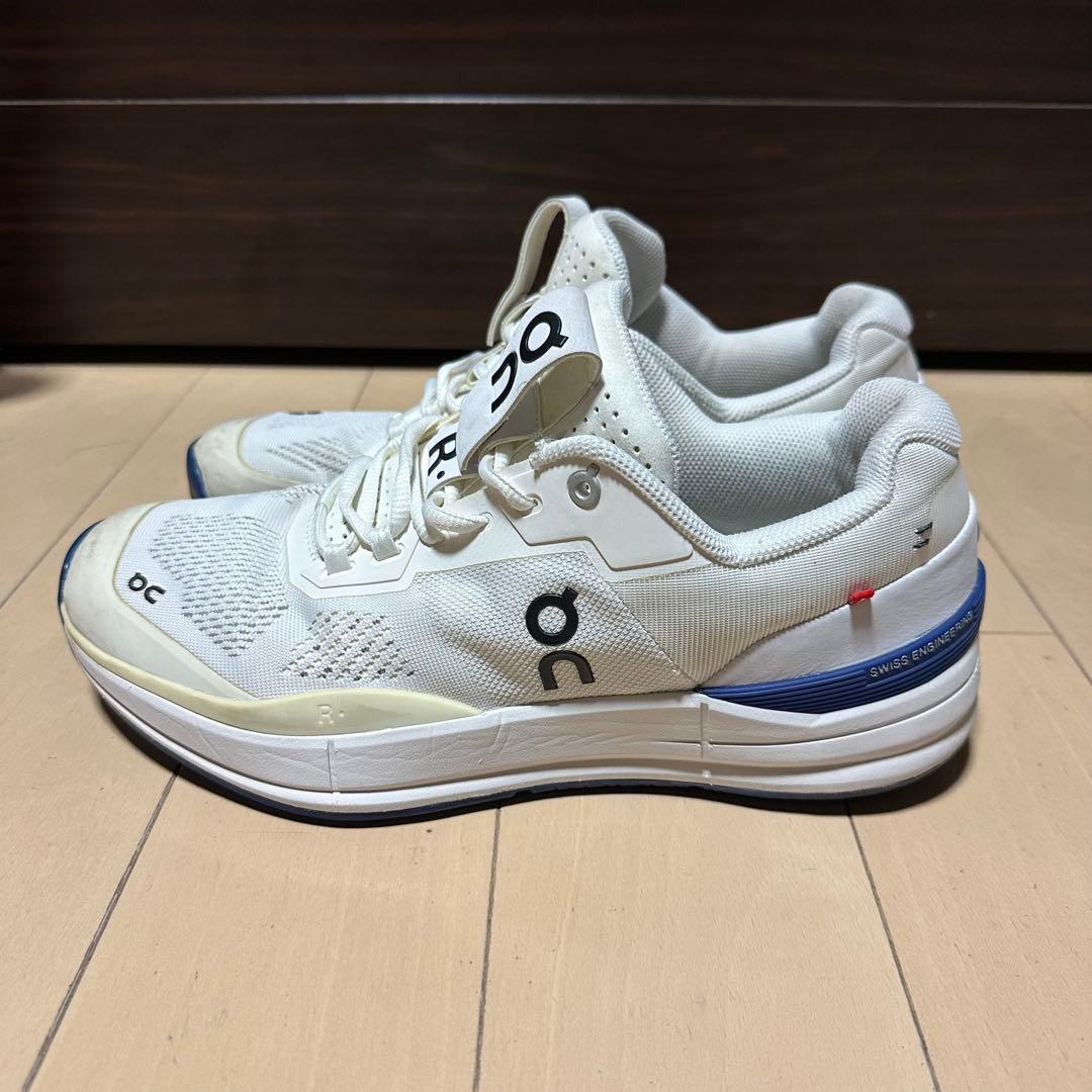 On Roger Pro ロジャープロ 27.5cm テニスシューズ fire