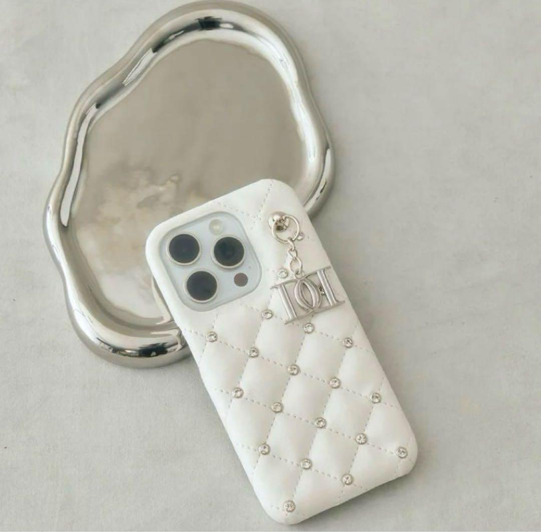 キルティングビジューDDチャームiPhoneケース16 Darich キルティングビジューDDチャームiPhoneケース 16 黒｜Yahoo