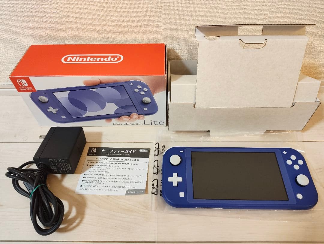 Nintendo Switch Lite（ブルー） 本体および箱、付属品含 任天堂 Nintendo Switch Lite ブルー Nintendo Switch Nintendo Switch