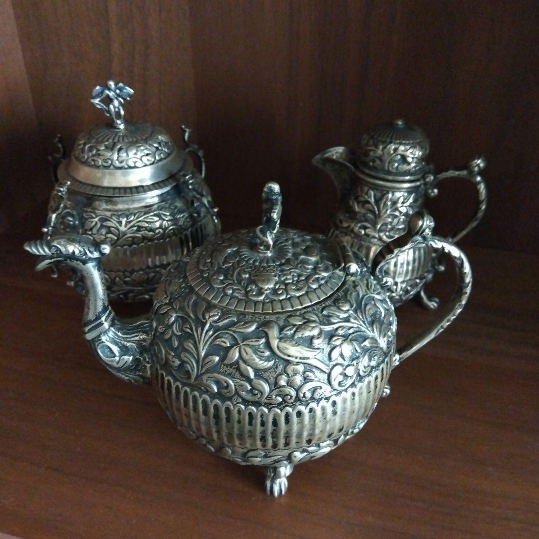 アンティーク ティーセット 銀メッキ 彫刻装飾 ヴィクトリアン風 アンティーク ティーセット 銀メッキ 彫刻装飾 ヴィクトリアン風