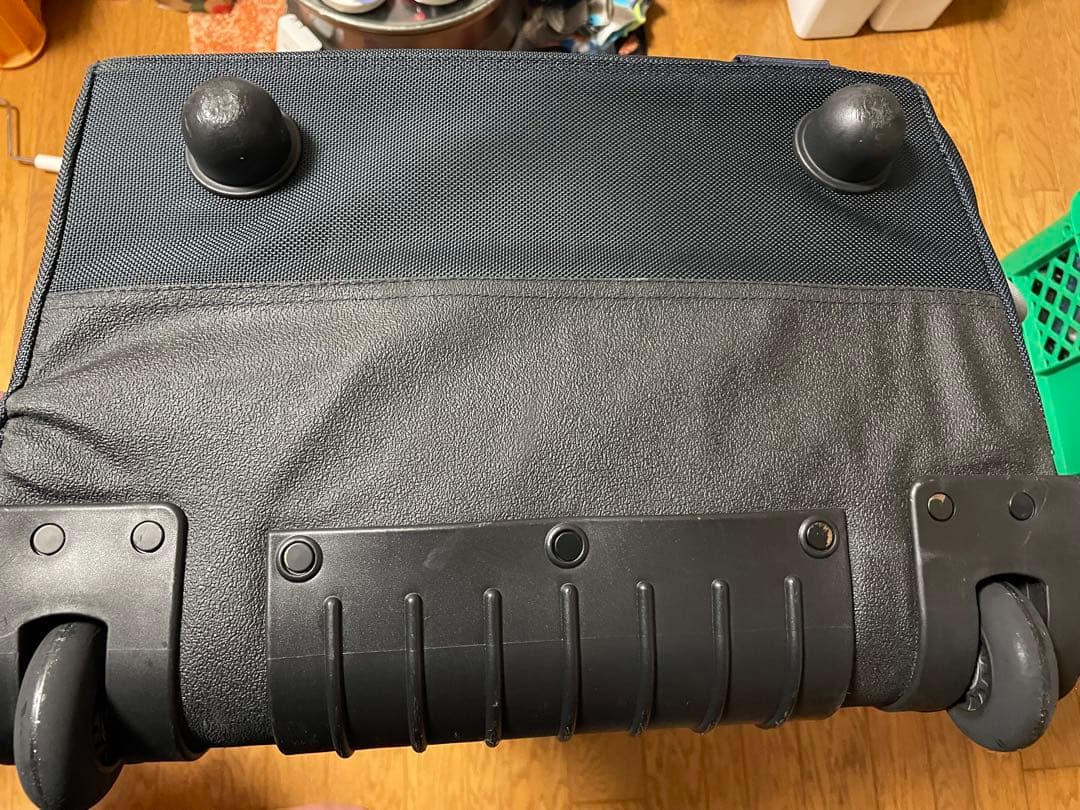 超希少】F1 レッドブル レーシング キャリーバッグ プーマ製キャスター