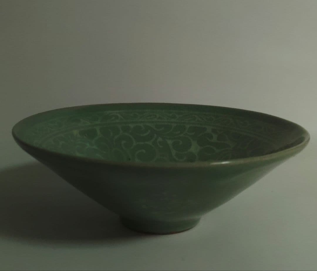 高麗青磁 人間国宝 柳 海剛 韓国人間文化財 象嵌彫文 茶碗 - メルカリ