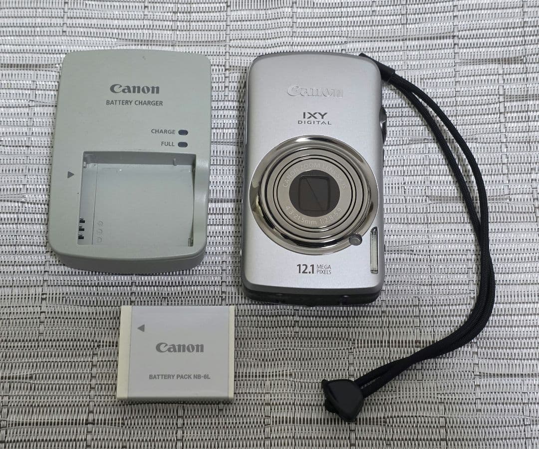 Canon　キャノン　IXY　PC1437 Amazon.com : Canon PowerShot IXY 650 (ELPH 360) HS Compact Digital