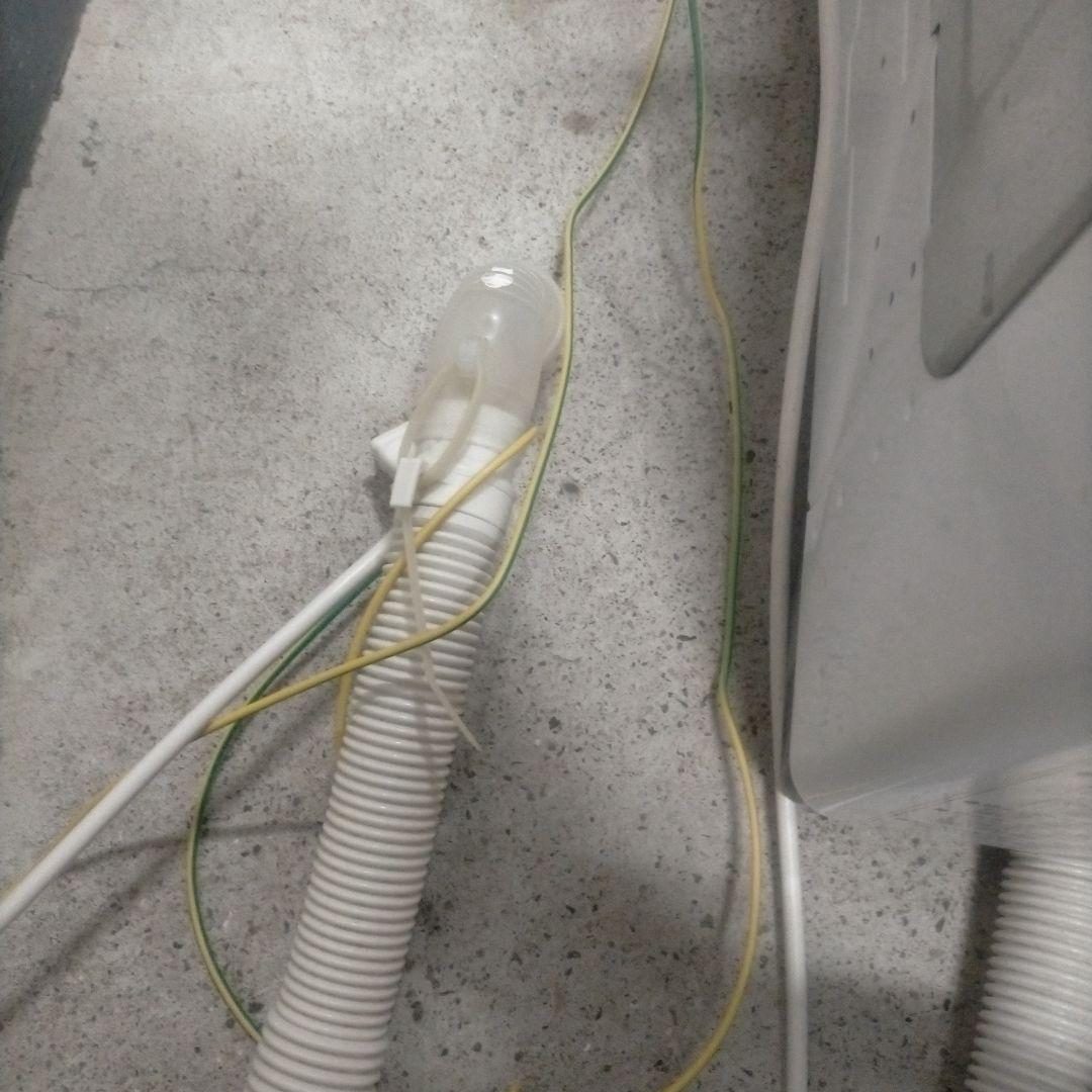 n*読様 送料無料　TOSHIBA 洗濯機 4.5kg STAINLESS DR