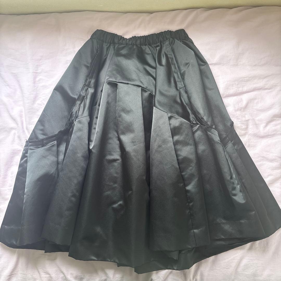 COMME des GARÇONS ブラック スカート 中古・古着通販】COMME des GARCONS (コムデギャルソン) プリーツ