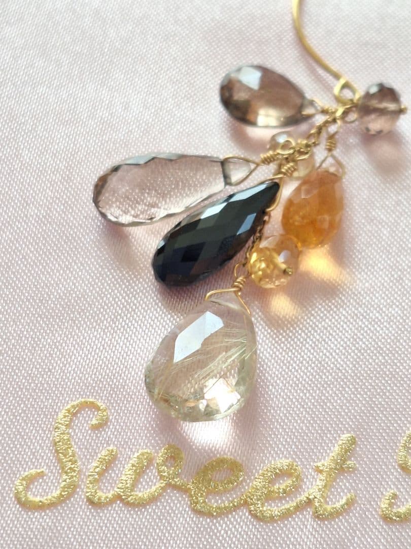 SweetPea ① ドロップピアス(片耳用) - メルカリ