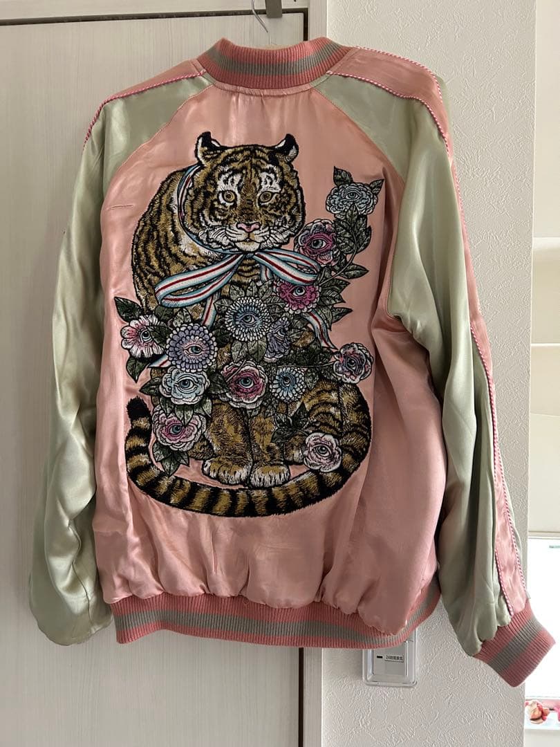 ヒグチユウコ★ボリス雑貨店★スカジャン★花寅★ギュスターブ スカジャン ギュスターヴ&花寅 – ボリス雑貨店