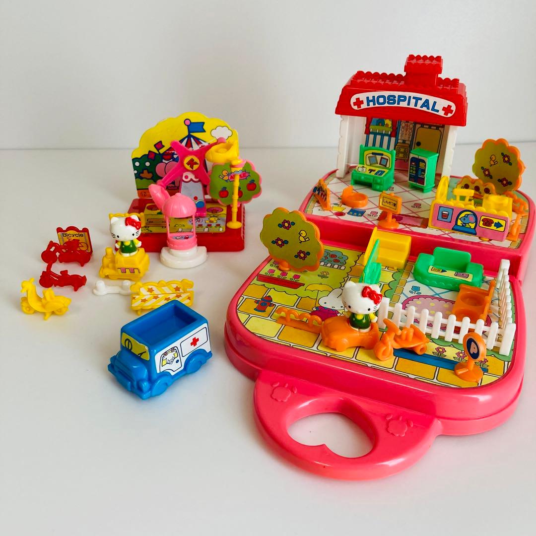 TOHO トーホー ハローキティ 街角物語 ちっちゃな町 観覧車 - メルカリ