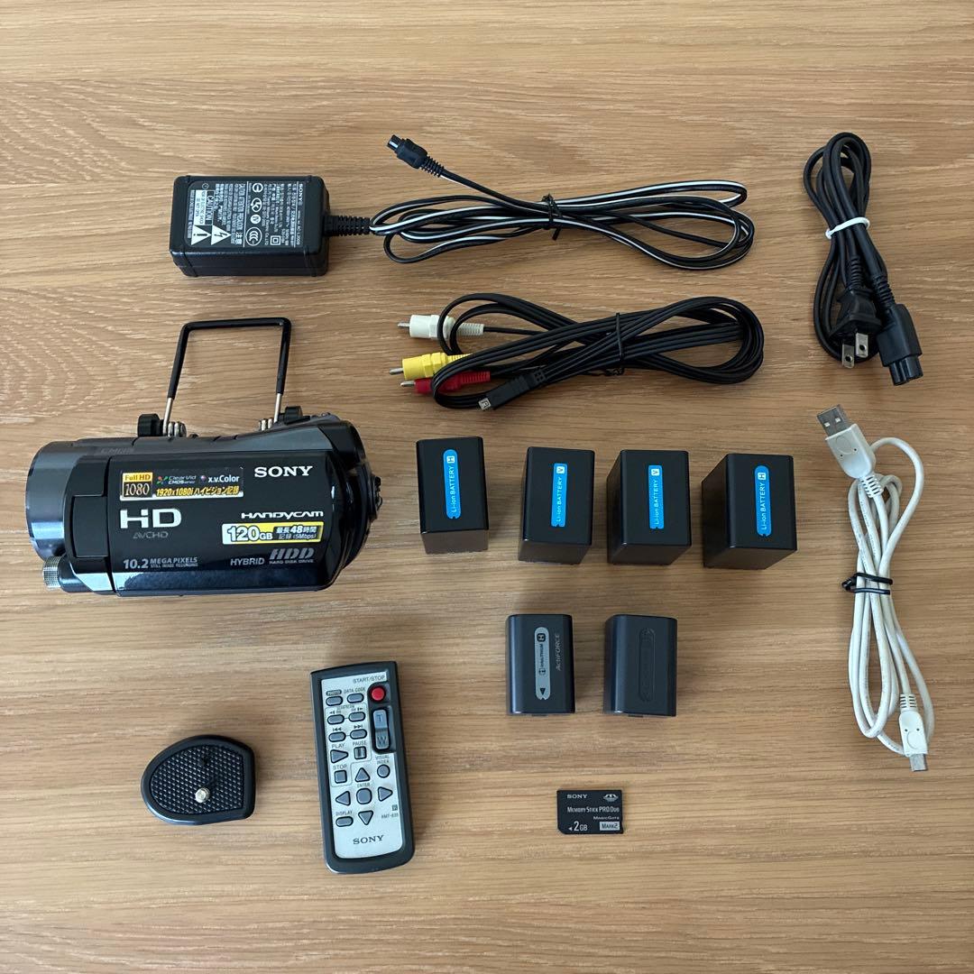 SONY Handycam SR12 120GB フルHDビデオカメラ Amazon.com : Sony HDR-SR12 10.2MP 120GB High Definition Hard Drive