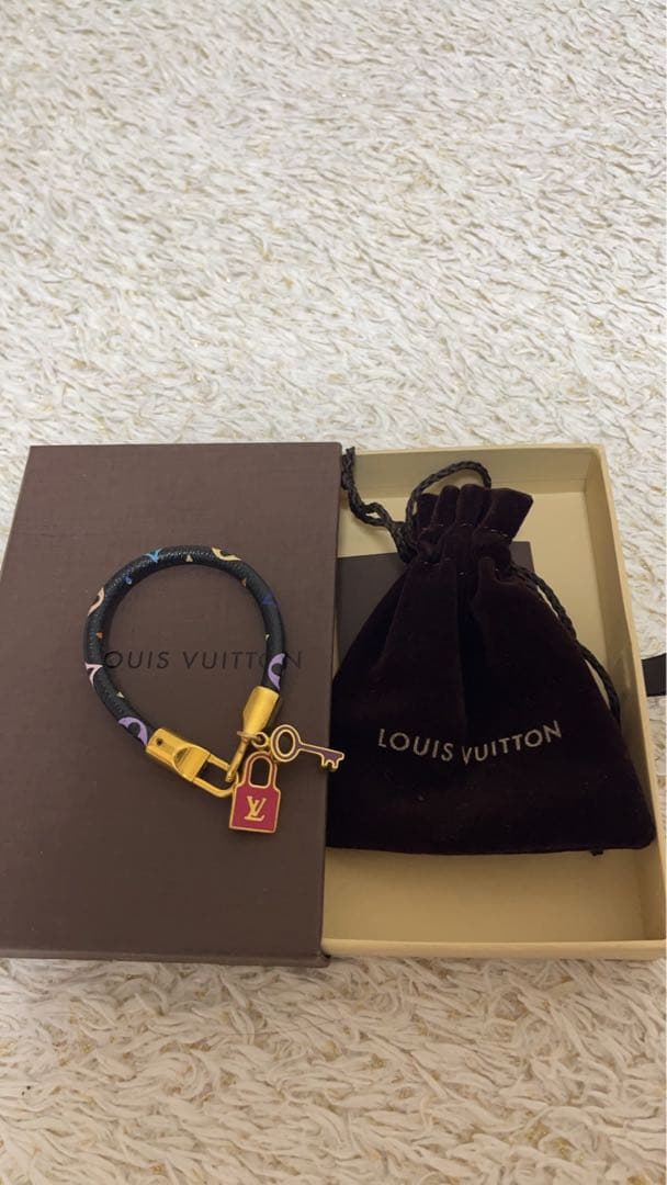 LOUIS VUITTON　ルイヴィトン　ブレスレット　M6603E 箱付き ◇NEW 希少◇ LV スリム ブレスレット ロゴ アクセサリー (Louis