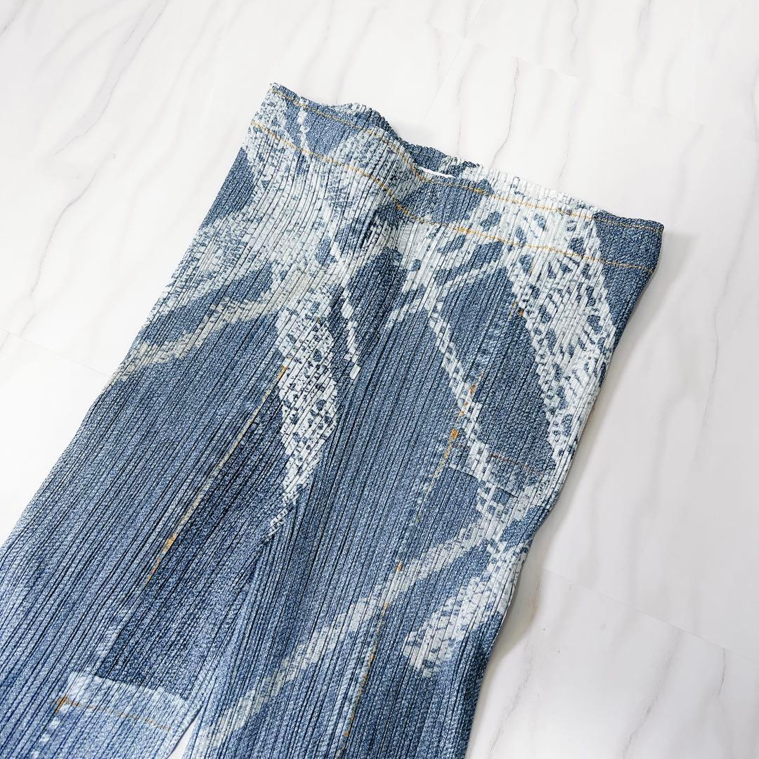 《美品》プリーツプリーズ デニム転写パンツ フレアパンツ size1
