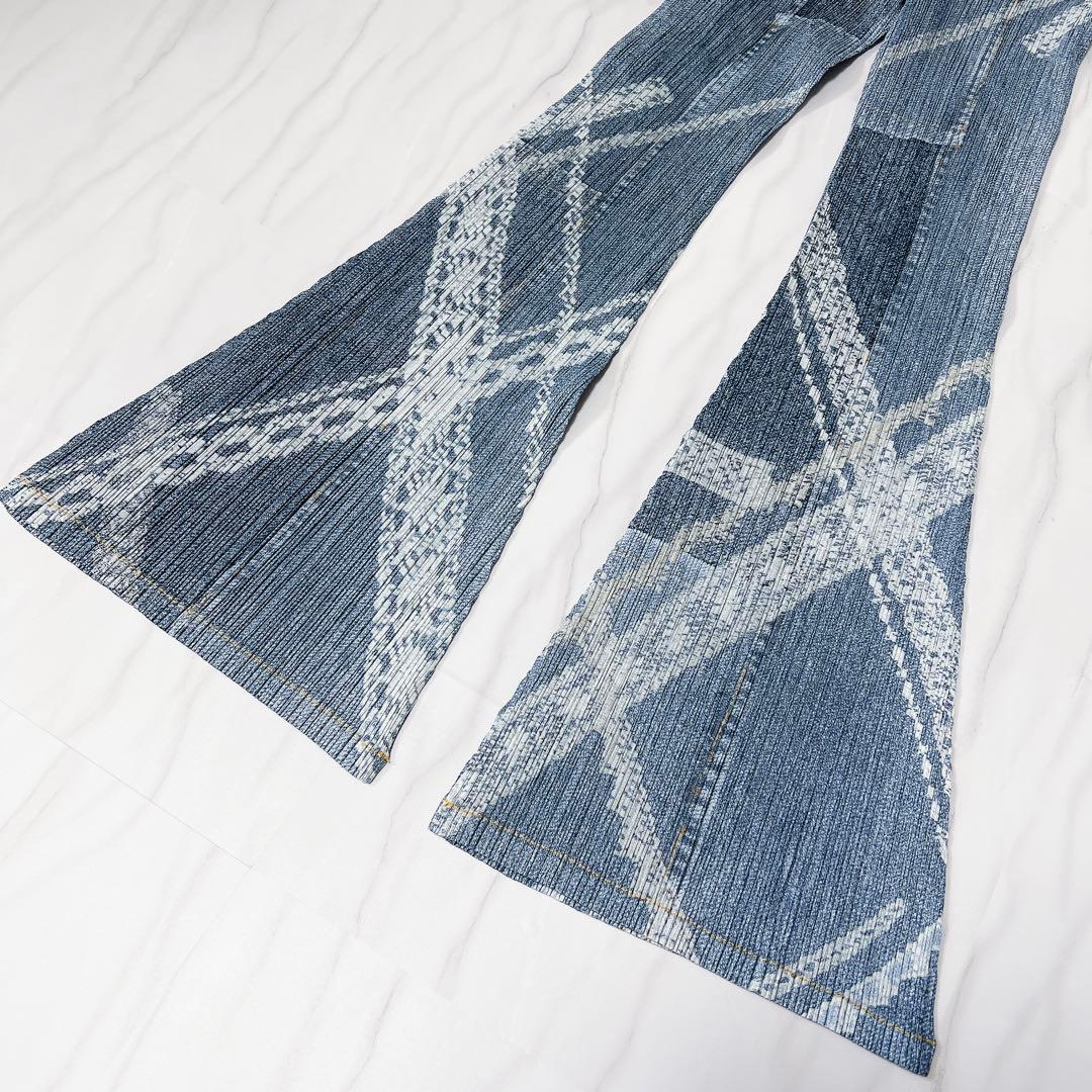 《美品》プリーツプリーズ デニム転写パンツ フレアパンツ size1