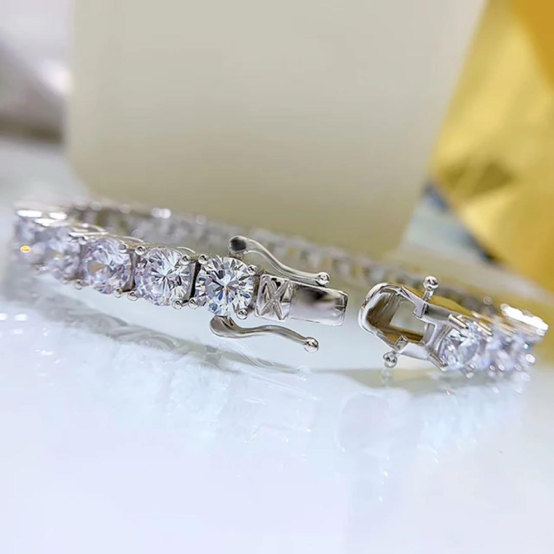 選ばれた人のブレスレット】10ct モアサナイト×S925テニスチェーン