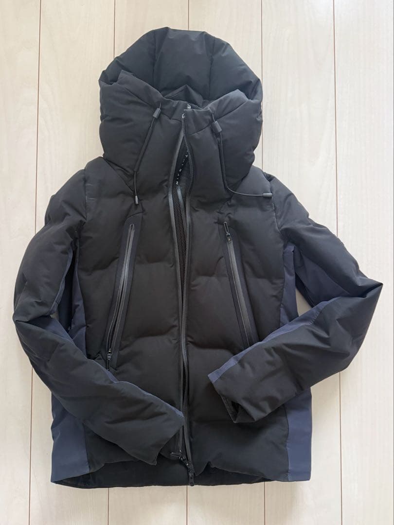 Descente アダムエロペ別注　デサントオルテライン マウンテニア S DESCENTE ALLTERRAIN - 【新品未使用】アダムエロペ別注 水沢ダウン