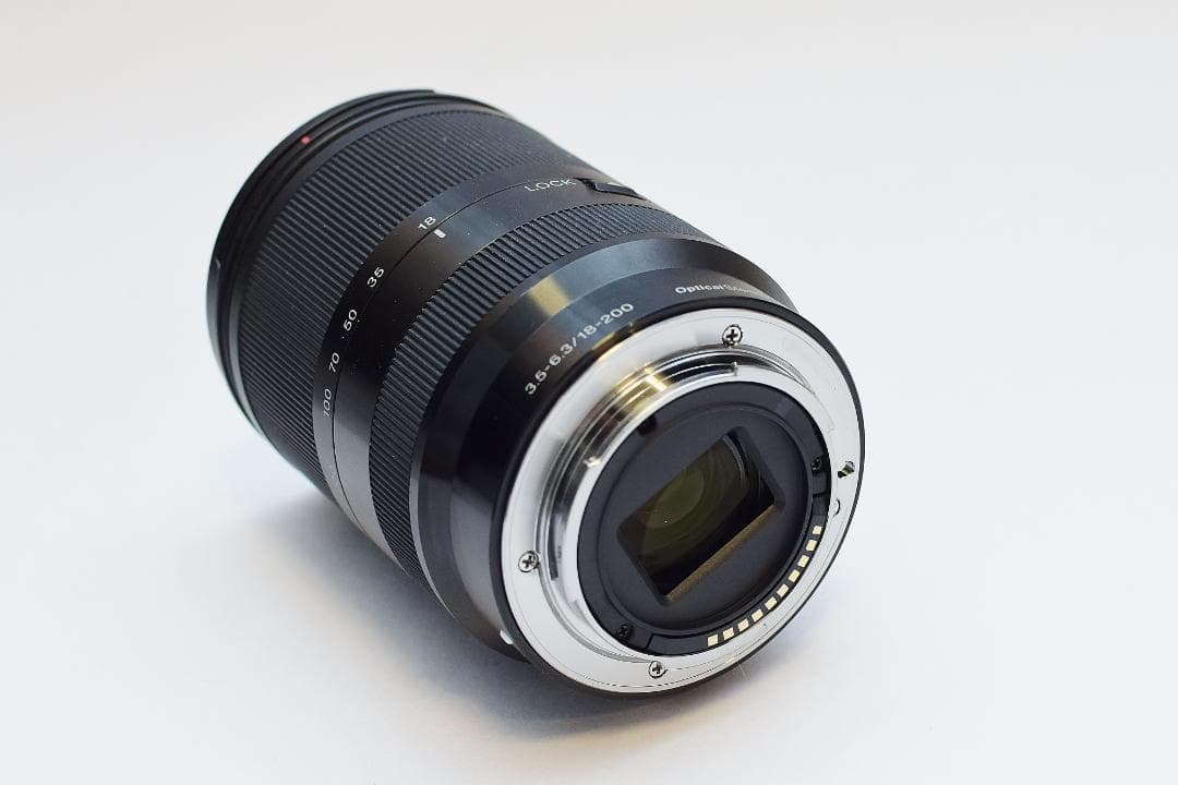 ソニー E 18-200mm F3.5-6.3 SEL18200 レンズ 中古