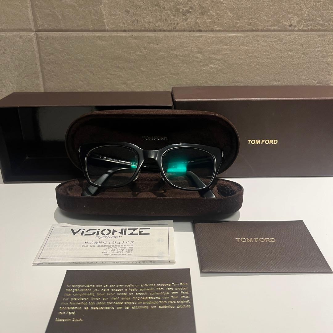 トムフォード メガネ 眼鏡 TF4240 001（ブラック）鼻盛り加工 木村拓哉