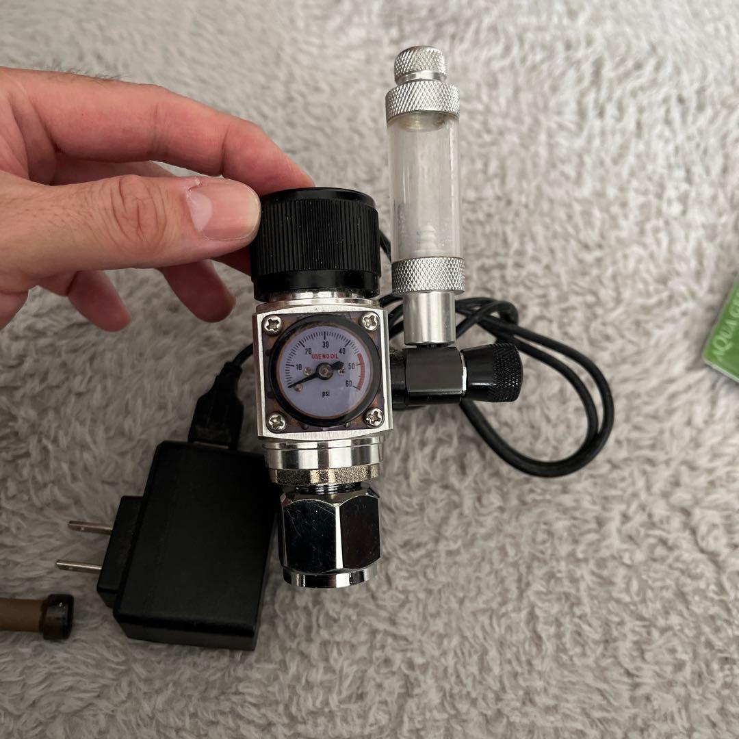 HaruDesign】CO2レギュレーター 圧力計付き - メルカリ