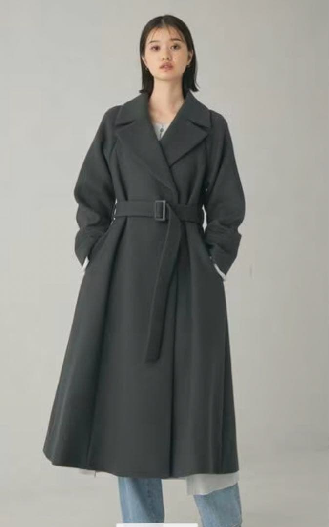 ＜EMMEL REFINES＞EM ベルテッド フレア ロングコート EMMEL REFINES（エメルリファインズ）の「＜EMMEL REFINES＞EM