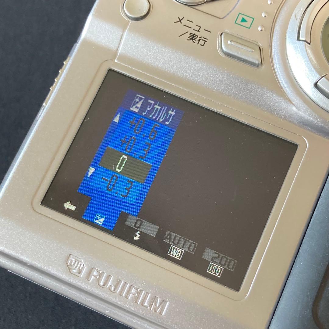美品】FUJIFILM finepix 4700z CCDセンサー コンデジ - メルカリ