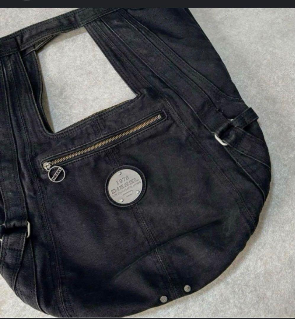 ピンクの猫様専用ディーゼルdiesel oneshoulder bagブラック - メルカリ