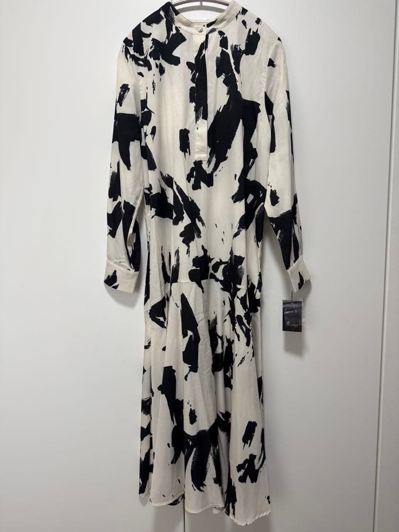 Aga インクアートプリントロングワンピース アーガ Aga インクアートプリントロングワンピース （ブラック