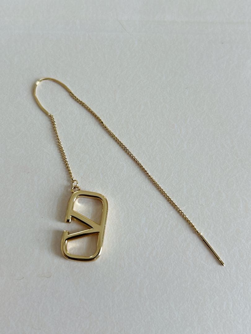 ヴァレンティノ チェーン ピアス 片耳 ヴァレンティノ チェーン ピアス 片耳 楽天市場】VALENTINO