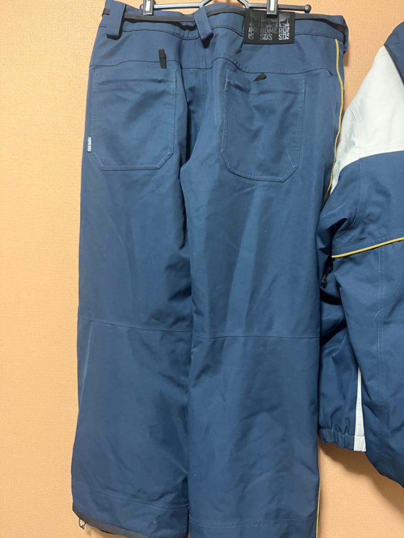 1日限定値下げ 23-24 ROMESDS DNKV Mサイズ上下セット - メルカリ