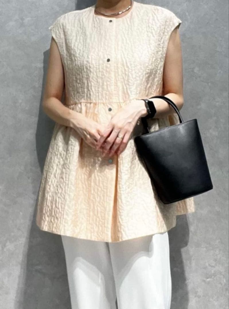 新品未使用】UNITED ARROWS エアリードットジャカードベスト - メルカリ