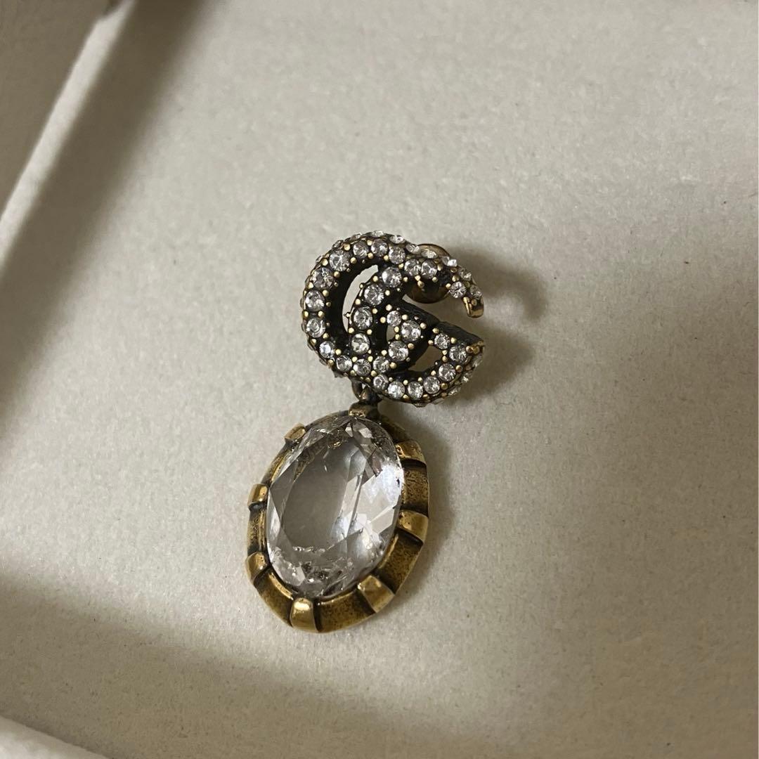 GUCCI クリスタル付き ダブルG ピアス ダブルG クリスタル ピアス ・ゴールドトーン ブラス | GUCCI公式