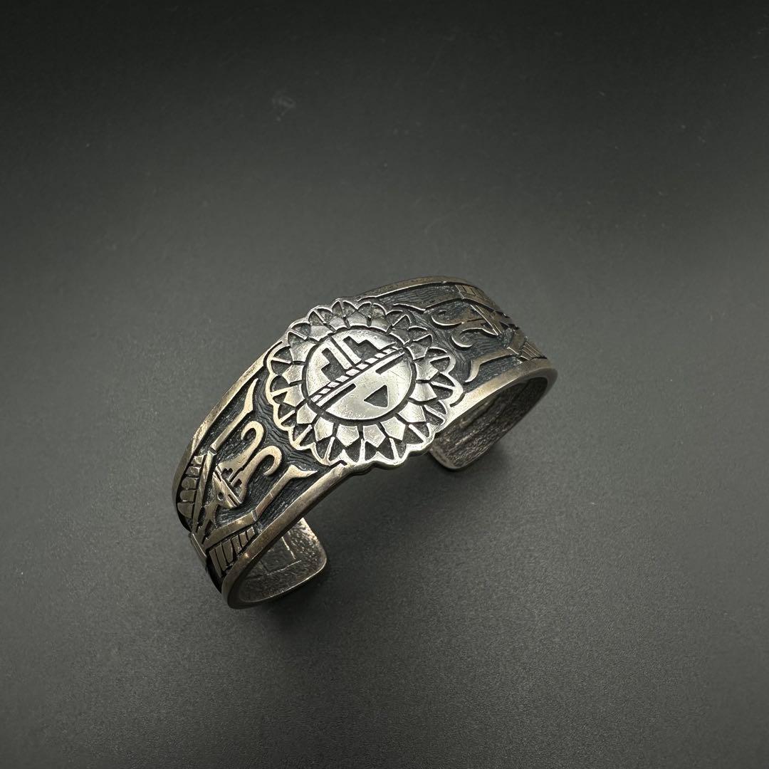 HOPI Gerald Lomaventema サンフェイス バングル INDIANJEWELRY Gerald Lomaventema ジェラルド ロマヴェンテマ メイズ