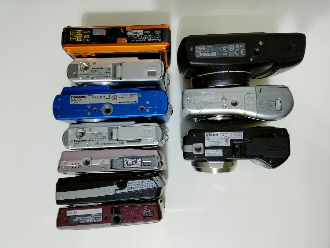 デジタルカメラなどジャンク品10台セット