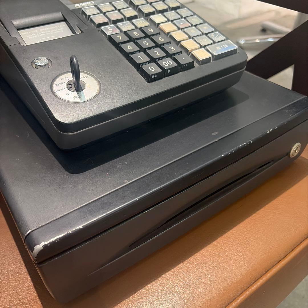 CASIO TE-300 レジスター 普通紙新品のロールペーパー四巻付き - メルカリ