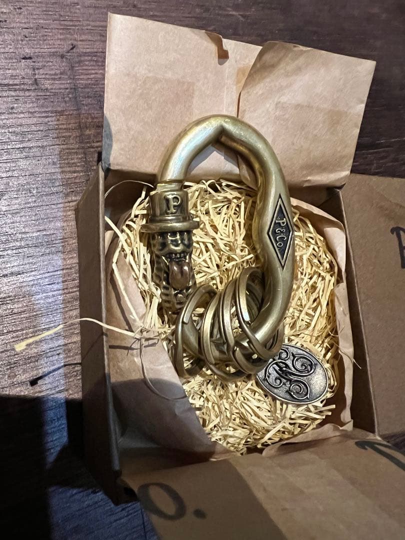 ピーナッツアンドカンパニー　カラビナ　真鍮 bunny-carabiner.jpg