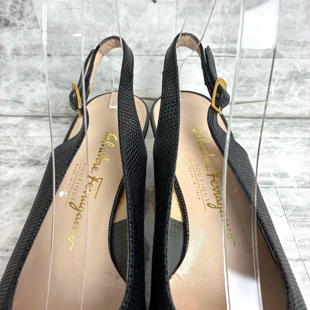 サルヴァトーレフェラガモ パンプス ヴァラ 金具 ブラック 約24~24.5cm