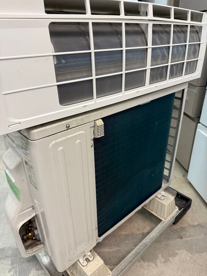 リモ欠【高年式】 2022年式 2.2kw ハイセンスエアコンHA-S22EE1