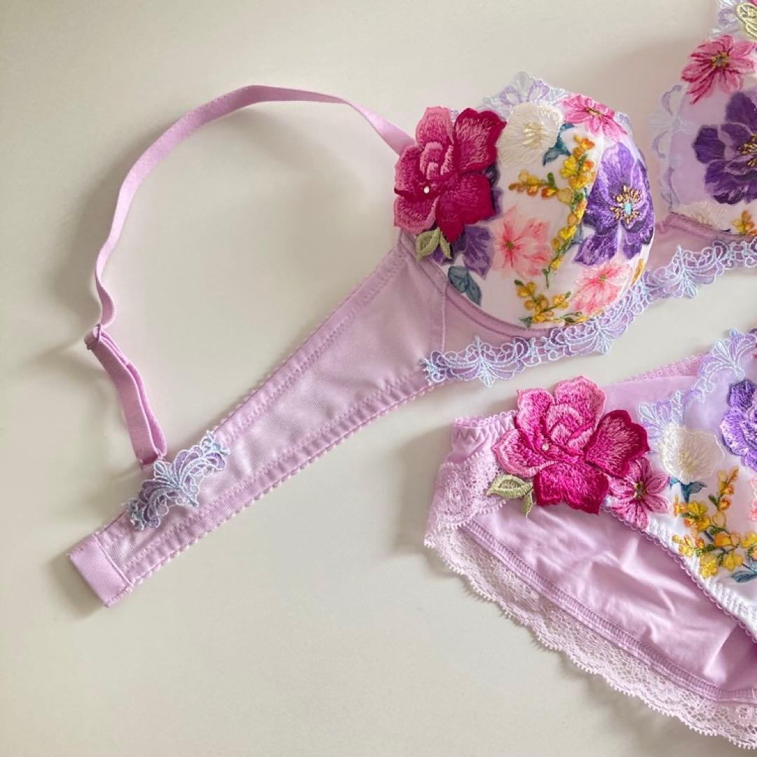 サルート ニューヨーク C70/M PU 93 P-upブラ ノーマルショーツ - メルカリ