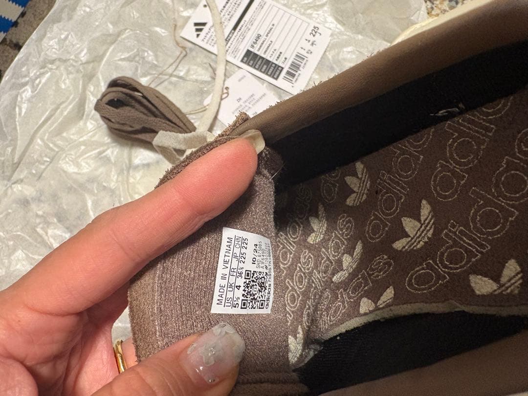 靴 adidas SPEZIAL 22.5cm