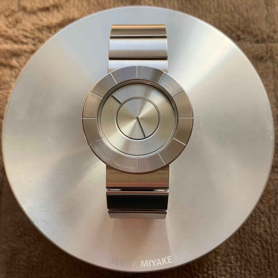 ISSEY MIYAKE イッセイミヤケ TO シルバー 腕時計 - メルカリ