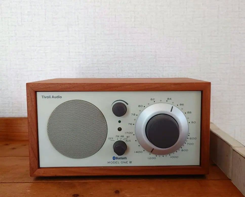 美品　Tivoli Audio MODEL ONE BT Amazon.com: Tivoli Audio Model One Bluetooth AM/FM Radio (Cherry