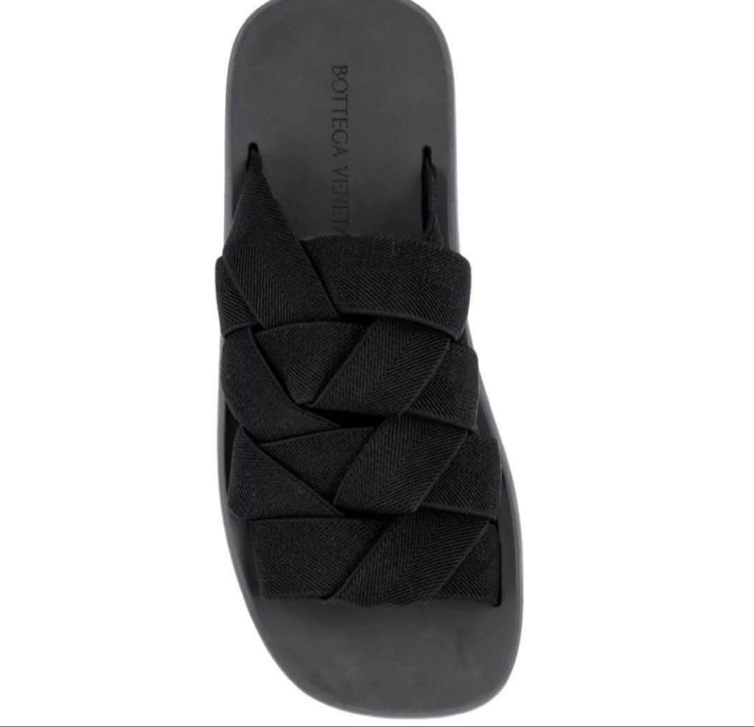 BOTTEGA VENETA ブラック編み込みサンダル