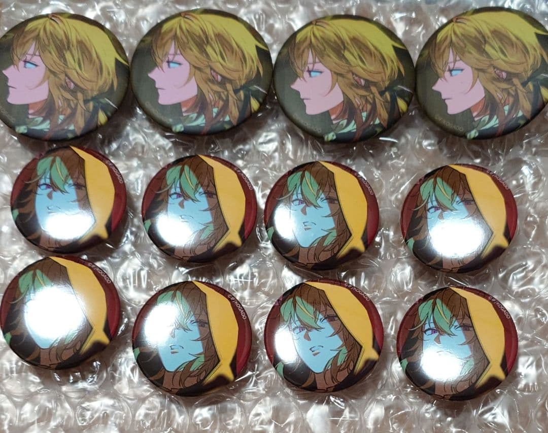 OVER REQUIEMZ　オーバーレクイエムズ　缶バッチ　クロード　12点 ♥ 【入荷情報】 「OVER REQUIEMZ」 缶バッジやアクリルスタンドが