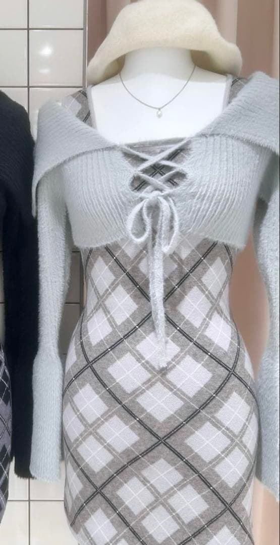 BUBBLES レースアップニットワンピース M - メルカリ