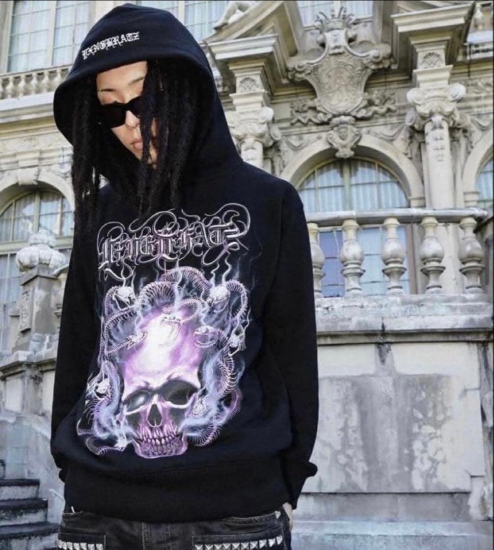 YXNGBRATZ パーカー Pxrge Trxxxper 着用 - メルカリ