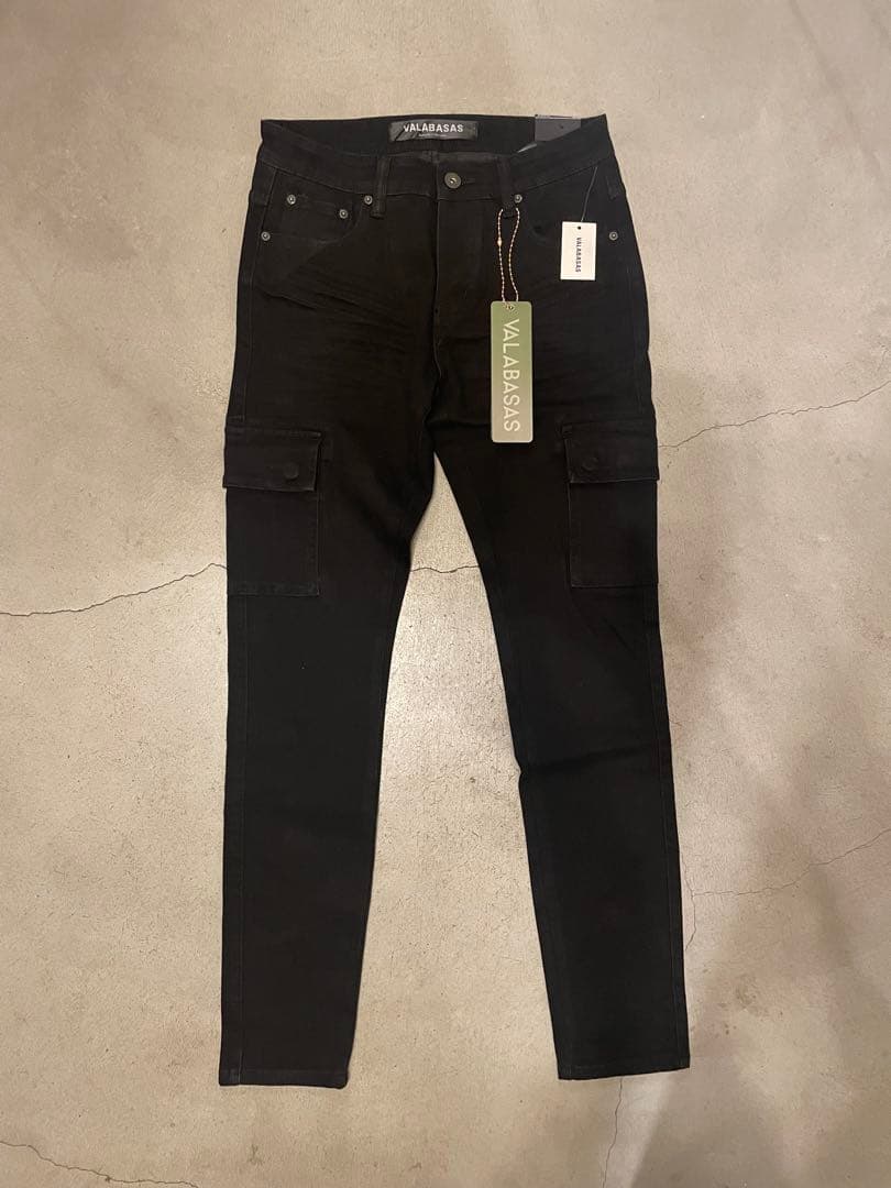 VALABASAS バラバサス ブラック スキニーデニム 30 新品未使用 新品バラバサスvalabasas スキニーフレアデニム ブラック ダメージ 30