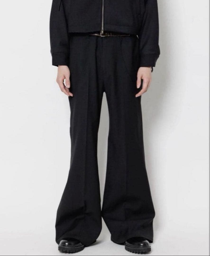 パンツ GOAT ESSENCE TUCK FLARE PANTS TUCK FLARE PANTS – GOAT ESSENCE